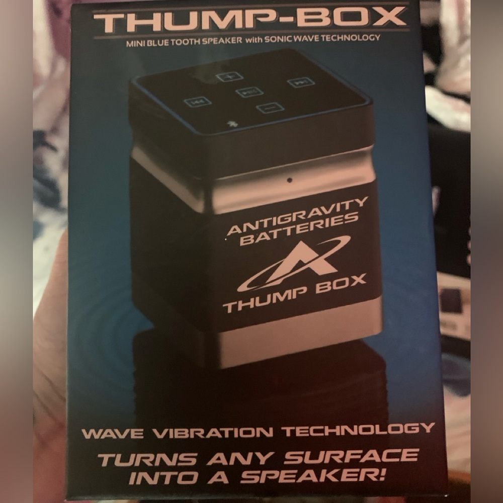 Mini Blue Bluetooth Speaker with Wave Vibration